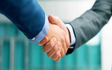 إتيكيت العمل.. ذوق وحسن المعاملة